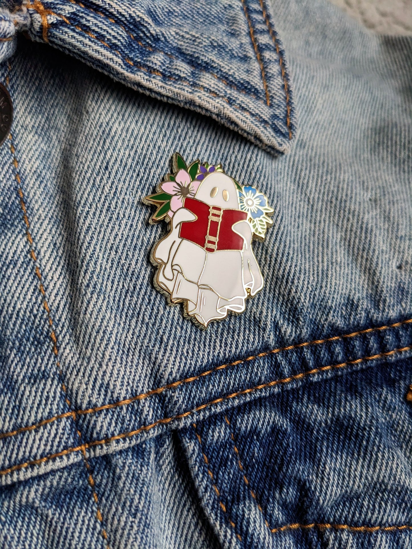 Reading Ghost hard Enamel pin