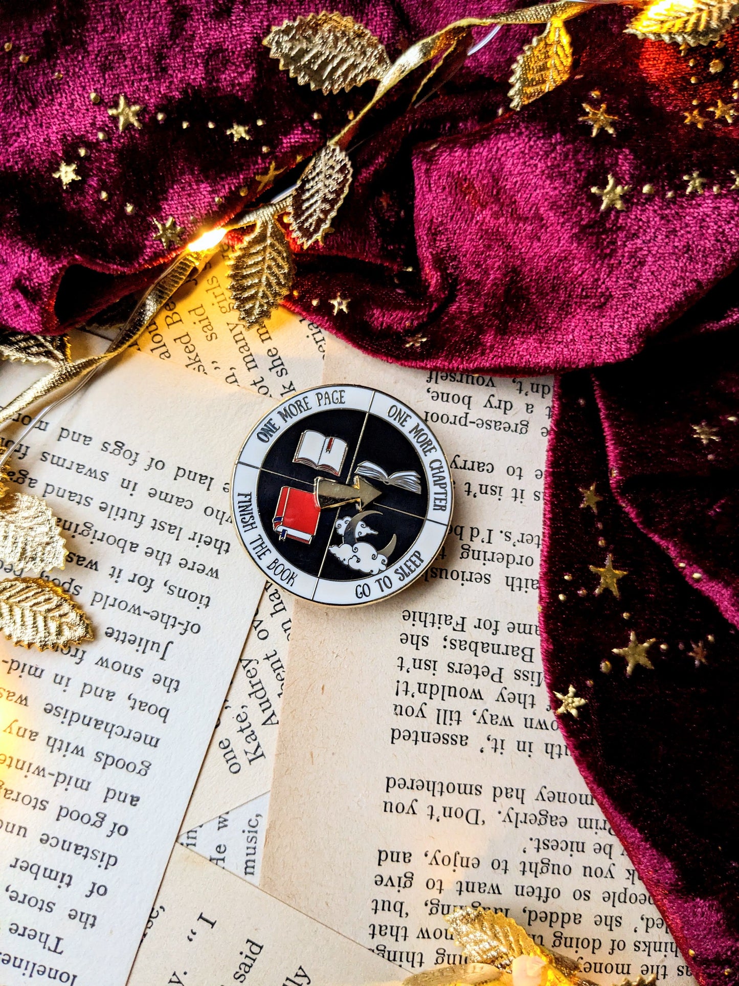 Readers spinner hard enamel pin