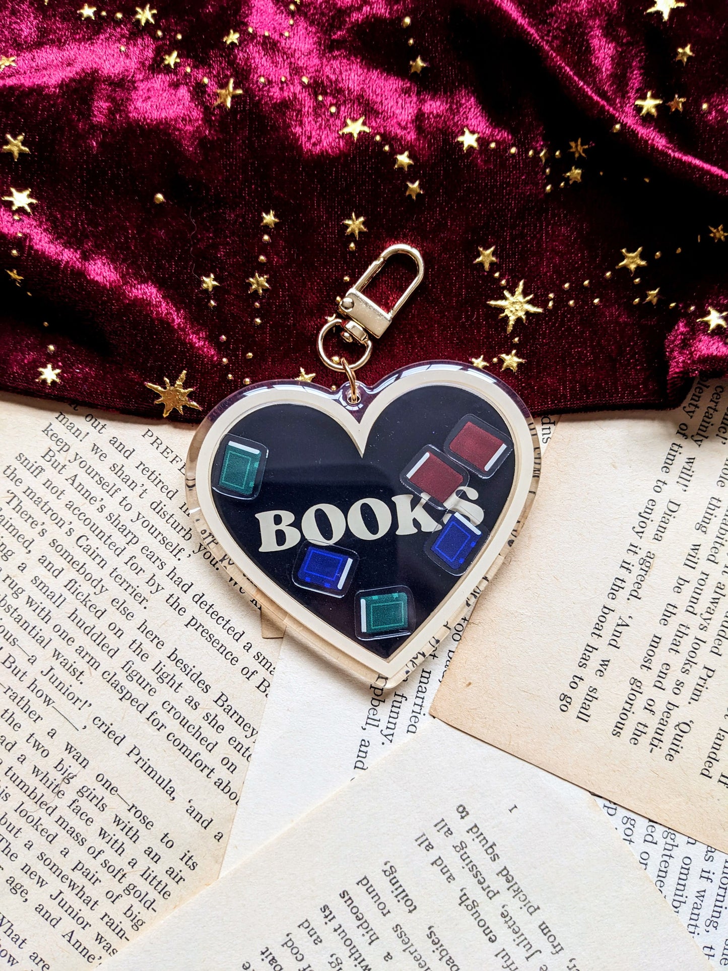 Books Heart Shaker Acrylic Key-ring