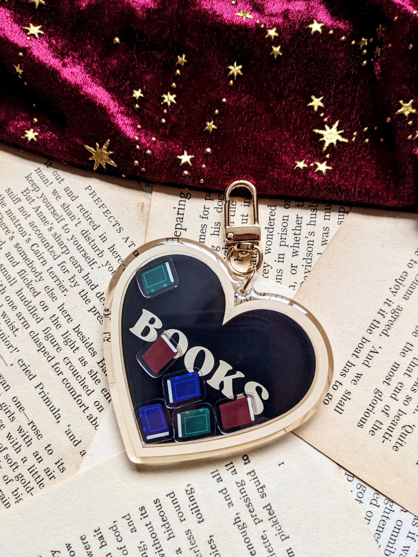 Books Heart Shaker Acrylic Key-ring