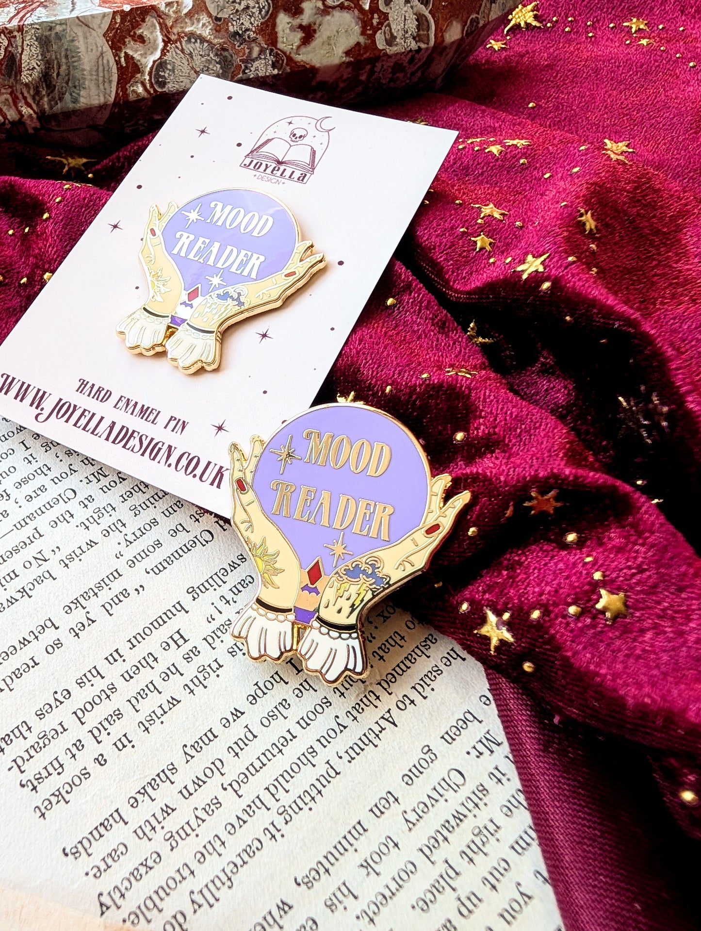 Mood Reader Crystal Ball hard enamel pin