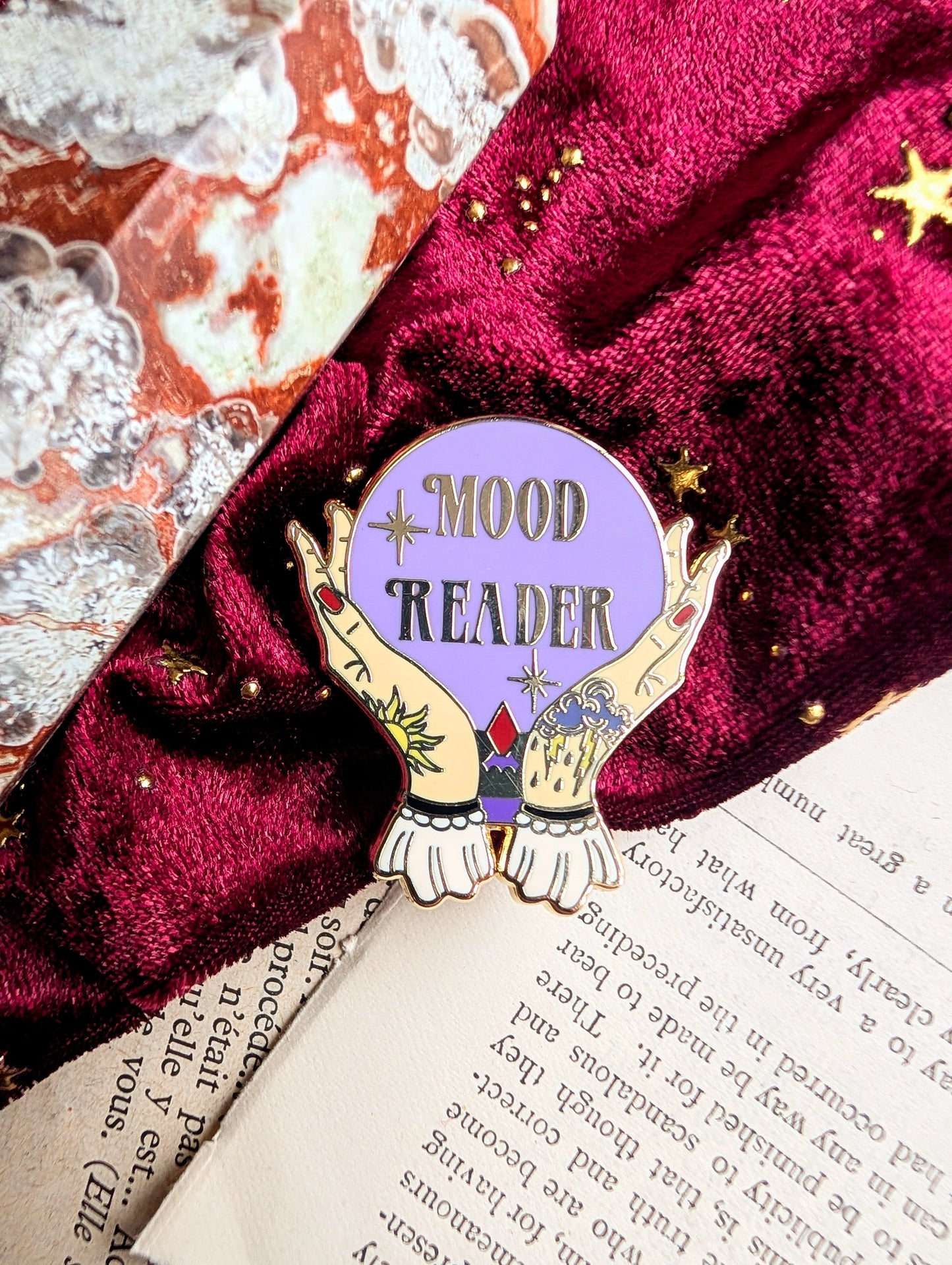 Mood Reader Crystal Ball hard enamel pin