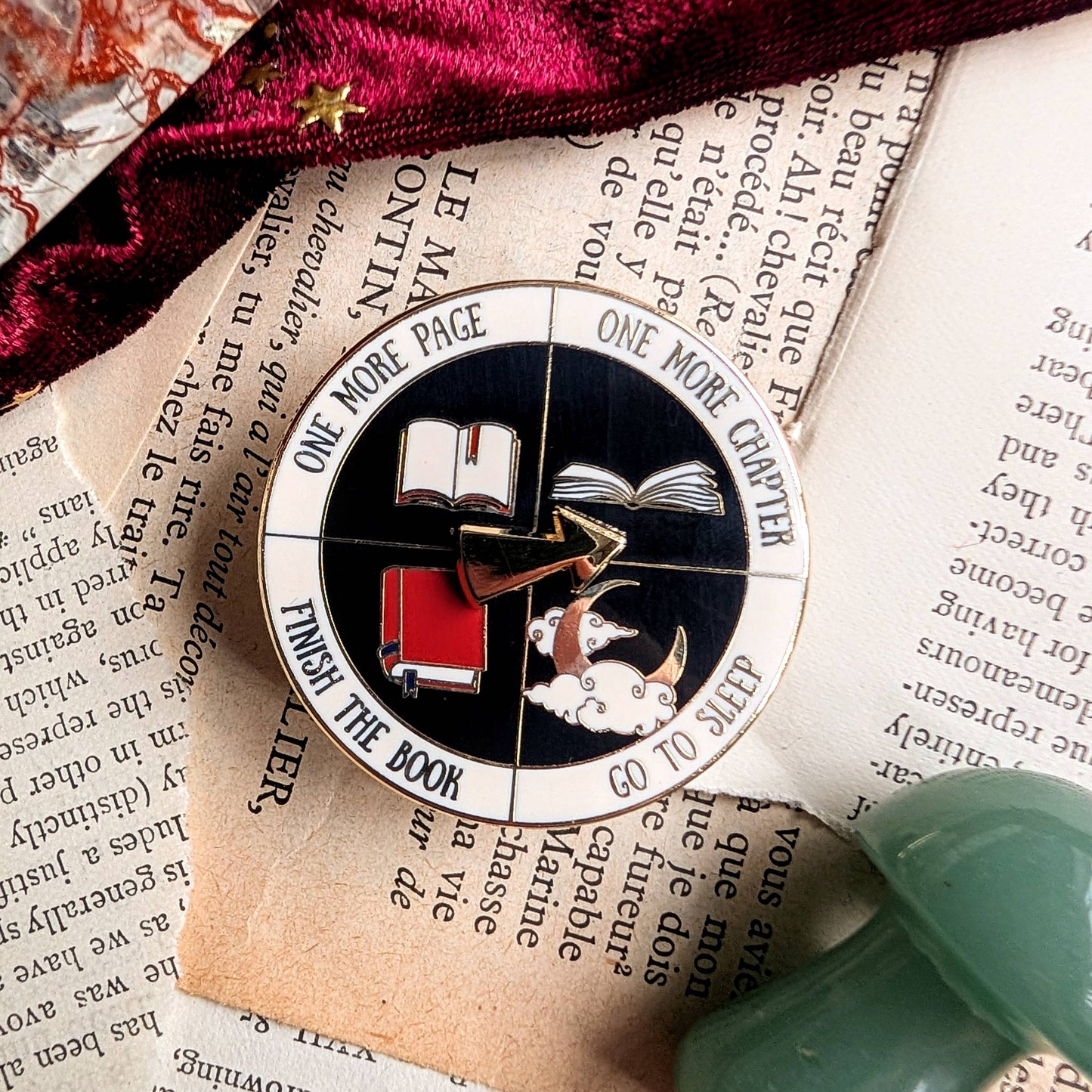 Readers spinner hard enamel pin