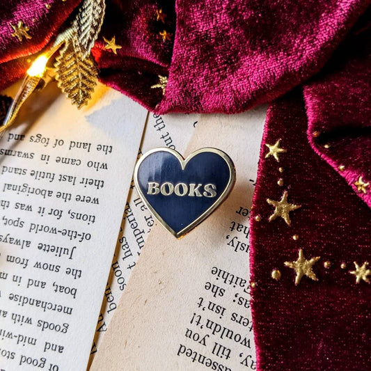 Books heart hard enamel pin
