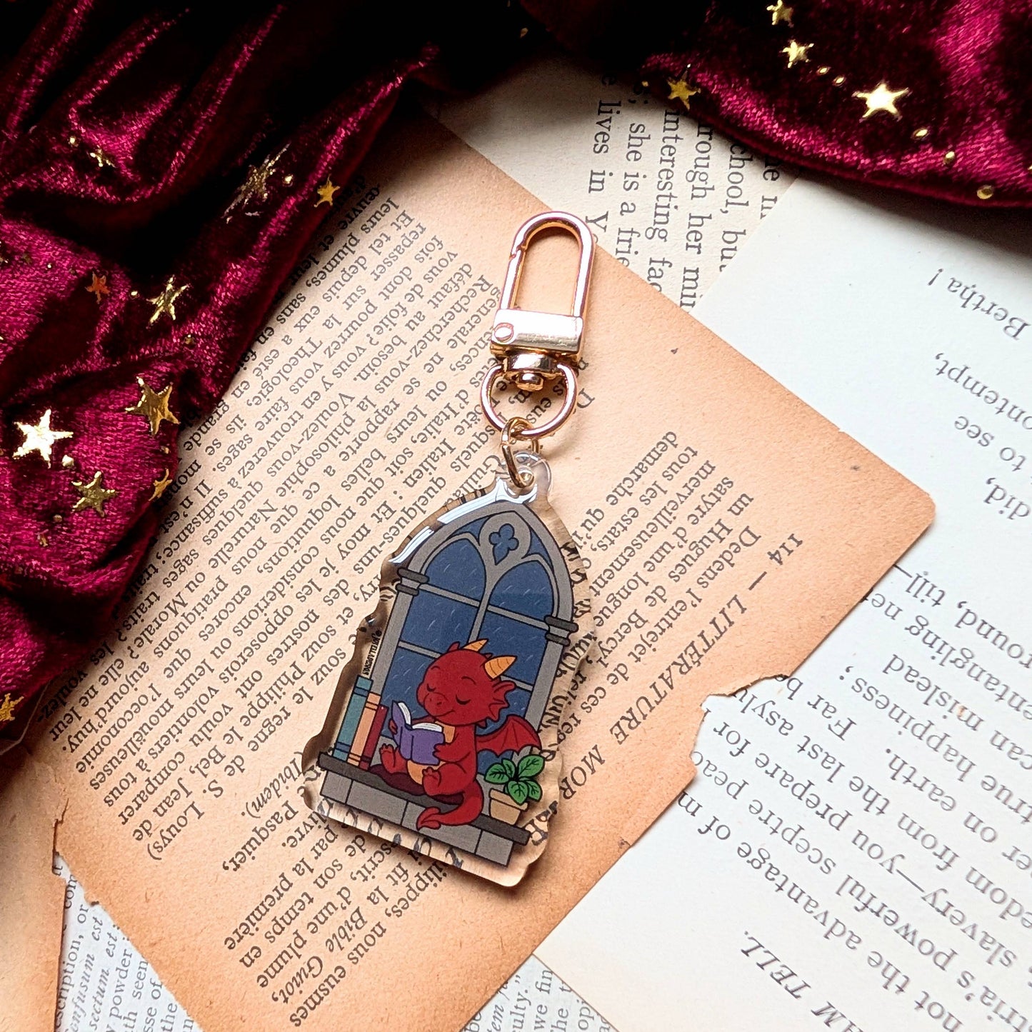 Cosy reading Dragon key-ring